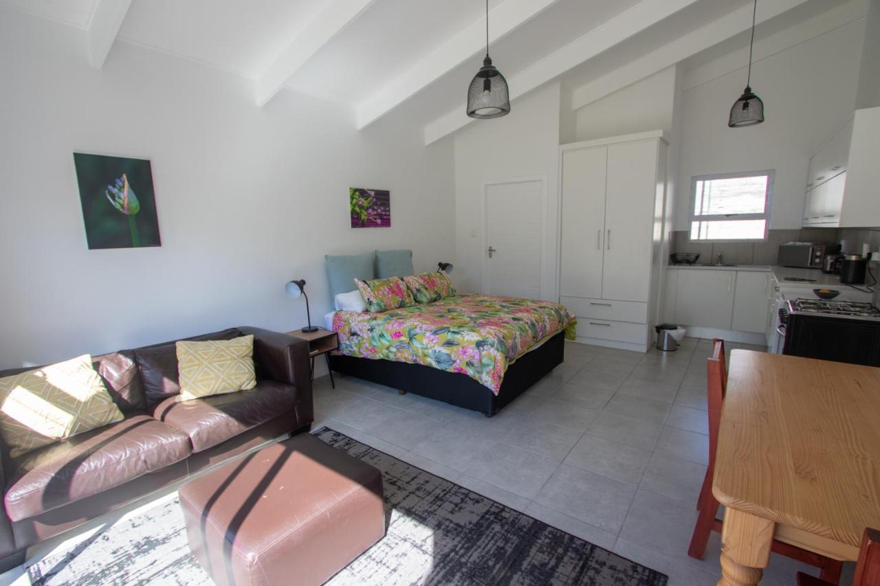 Pine Park Garden Cottages Johannesburg Esterno foto
