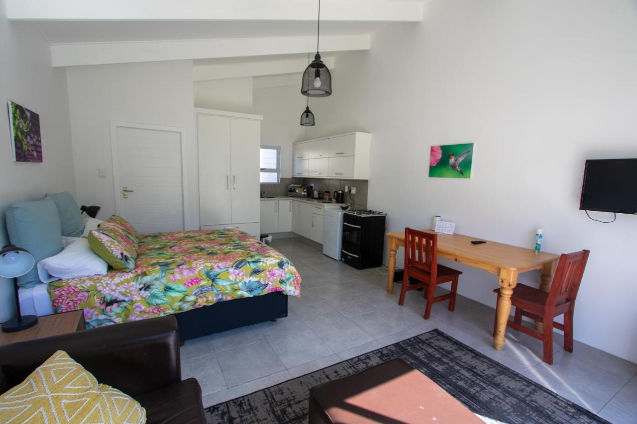 Pine Park Garden Cottages Johannesburg Esterno foto